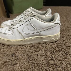 COPY - Nike Air Force 1 “Triple White” Size 7 Youth